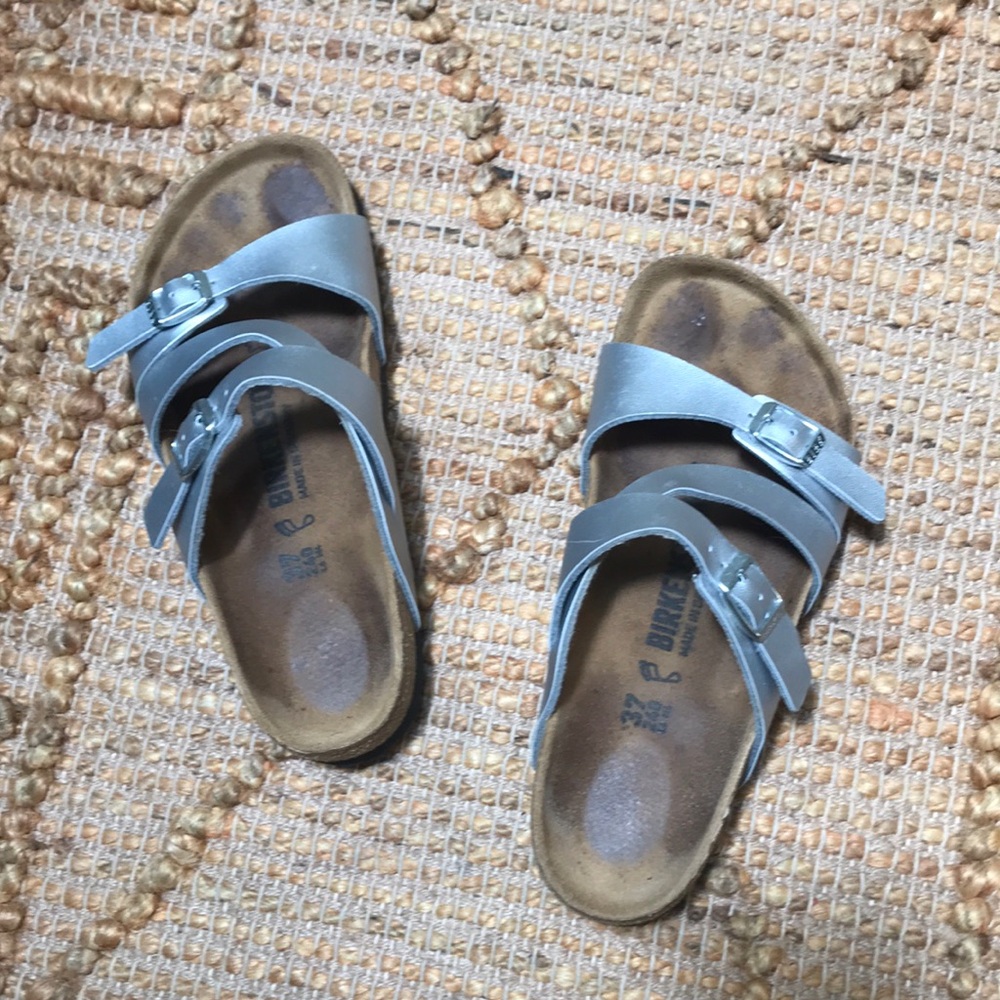 Women’s Birkenstock Sandal, Silver, Size 37 - Picture 7 of 8